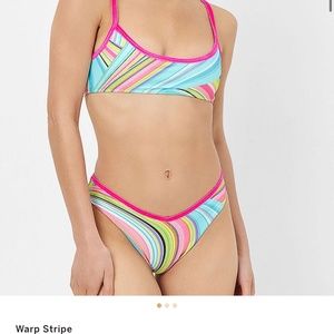 *NWT* Frankie’s bikinis Dallas shine bikini top size L